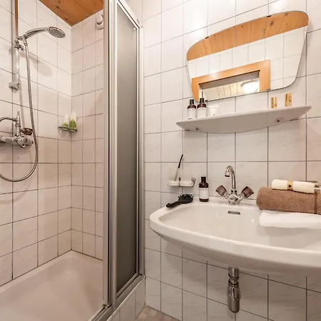 Haus Schoser By Interhome Daire Hippach